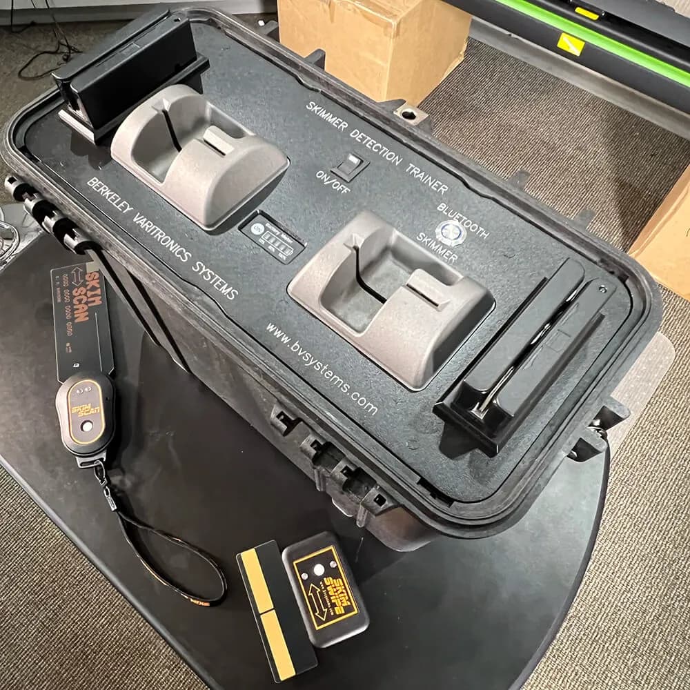 Skimmer Detector Trainer