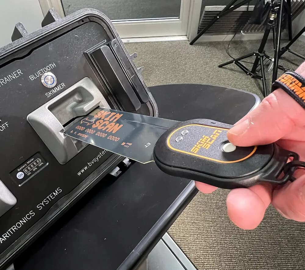 Skimmer Detector Trainer